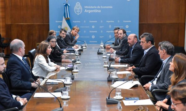 ARGENTINA FIRMÓ CRÉDITOS POR USD 850 MILLONES CON ORGANISMOS INTERNACIONALES