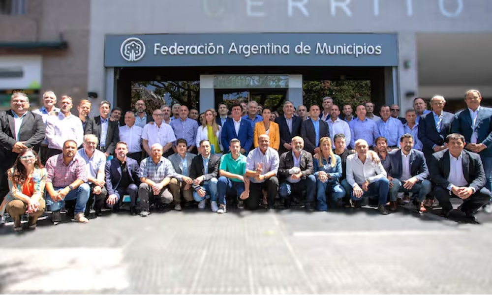 CAPUTO: INTENDENTES RECLAMARÁ AL MINISTRO POR EL AJUSTE Y LA CAÍDA DE LA COPARTICIPACIÓN