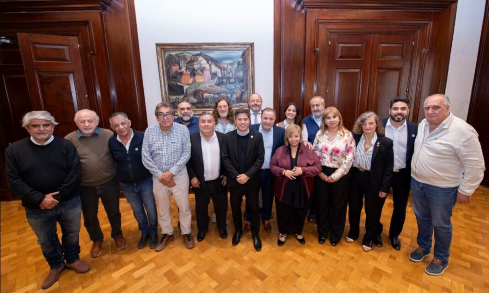 KICILLOF CUESTIONÓ LA REFORMA LABORAL NACIONAL JUNTO A DIRIGENTES GREMIALES